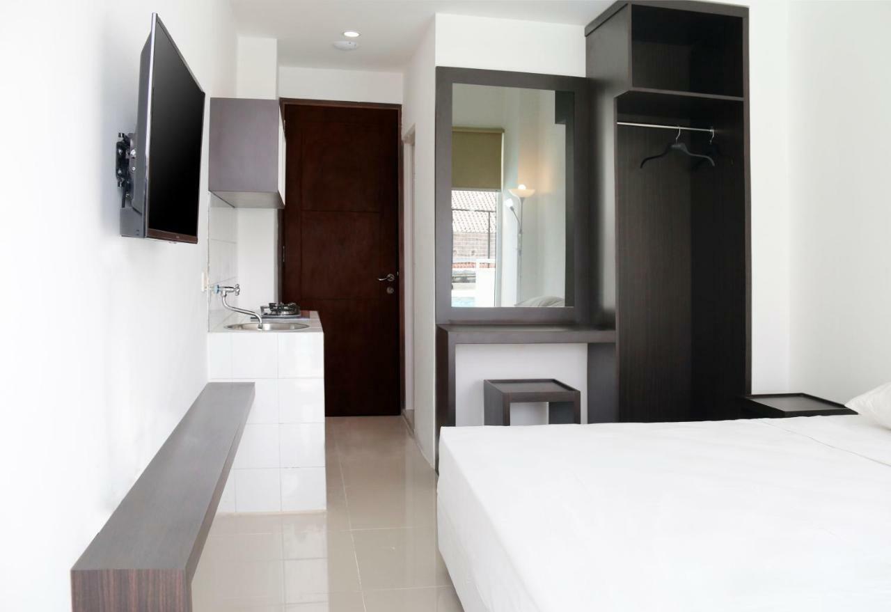 Indoluxe Rent Apartment Maguwo Exteriör bild