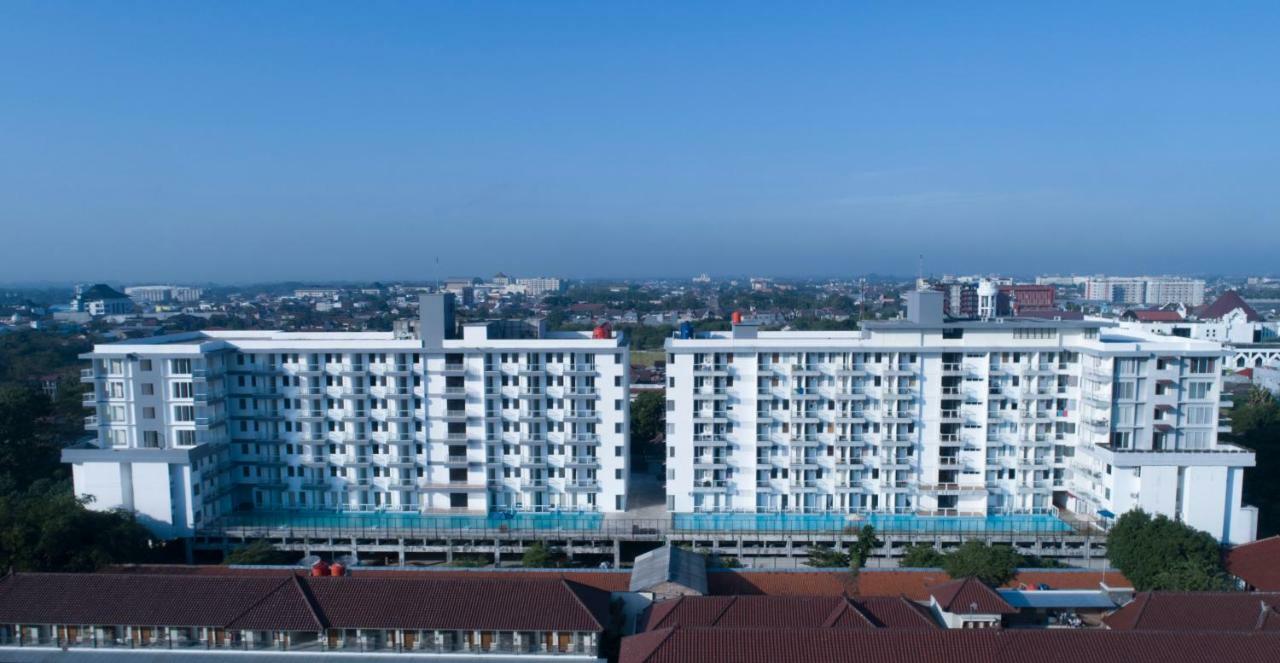 Indoluxe Rent Apartment Maguwo Exteriör bild